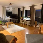 Voll Ausgestattete, Helle Auf 80 Qm *