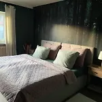 Apartment Voll Ausgestattete, Helle Auf 80 Qm *