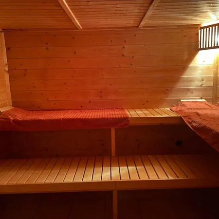 Voll Ausgestattete, Helle Auf 80 Qm Appartement *