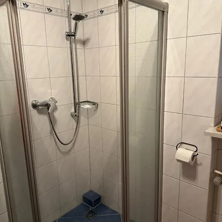 Voll Ausgestattete, Helle Auf 80 Qm *